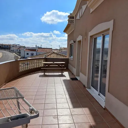 Apartamento Golfinho 公寓